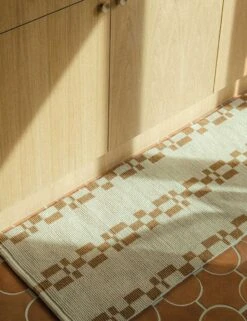 Alina Bath Mat By Morrow Soft Goods 6 Alina Bath Mat By Morrow Soft Goods -Chic Furniture Sale 02 Alina Runner 18131900XL Lifestyle