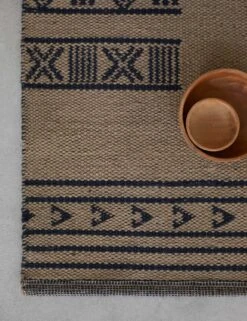 Mindi Reversible Indoor / Outdoor Rug 35 Mindi Reversible Indoor / Outdoor Rug -Chic Furniture Sale 20210210 outdoor rug topdowns3162 site crop