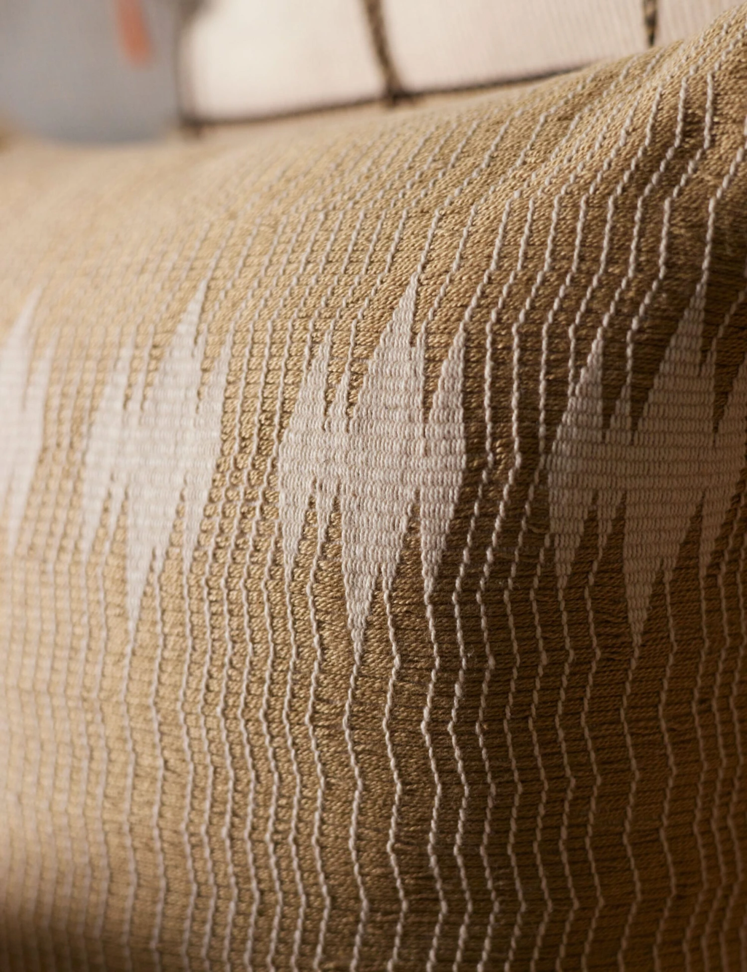 Alem Pillow 3 Alem Pillow - Image 3