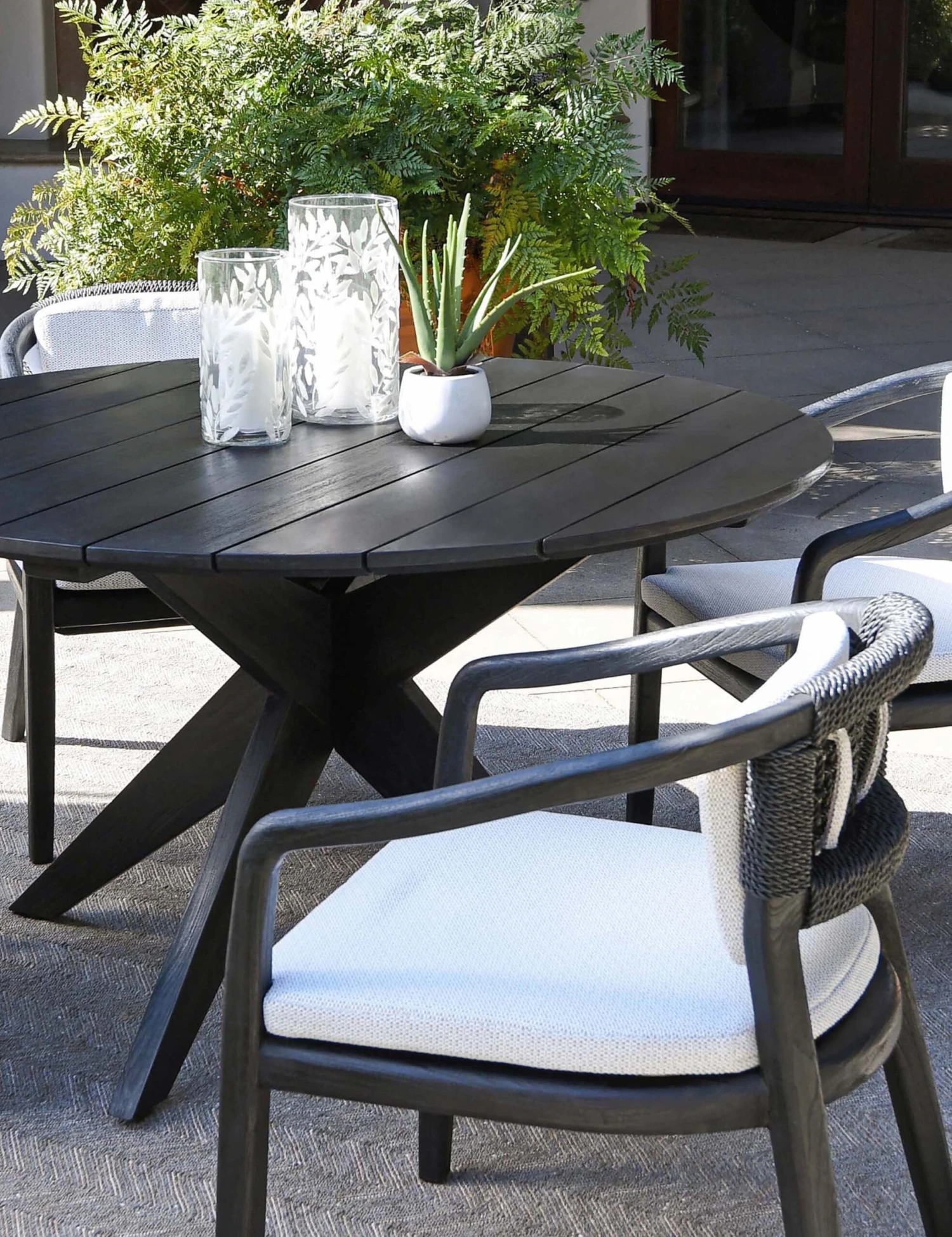 Rosetta Indoor / Outdoor Round Dining Table 7 Rosetta Indoor / Outdoor Round Dining Table - Image 7