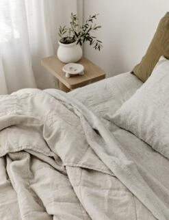 European Flax Linen Fitted Sheet By Cultiver -Chic Furniture Sale CULTIVER Flat Sheet Pinstripe 27d9b1fc 946c 45e8 b89c a21032341988