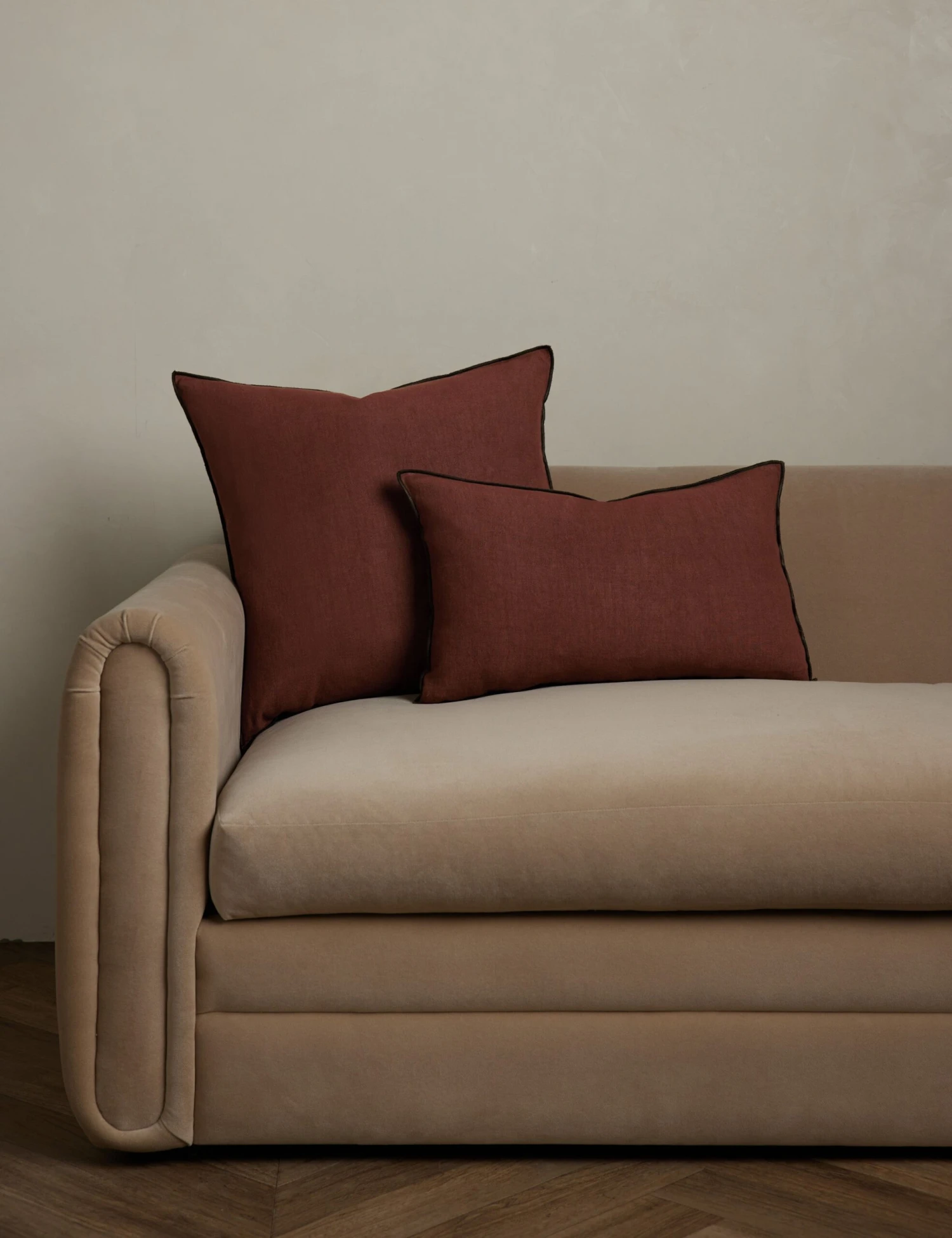 Carys Contrast Linen Pillow 17 Carys Contrast Linen Pillow - Image 17