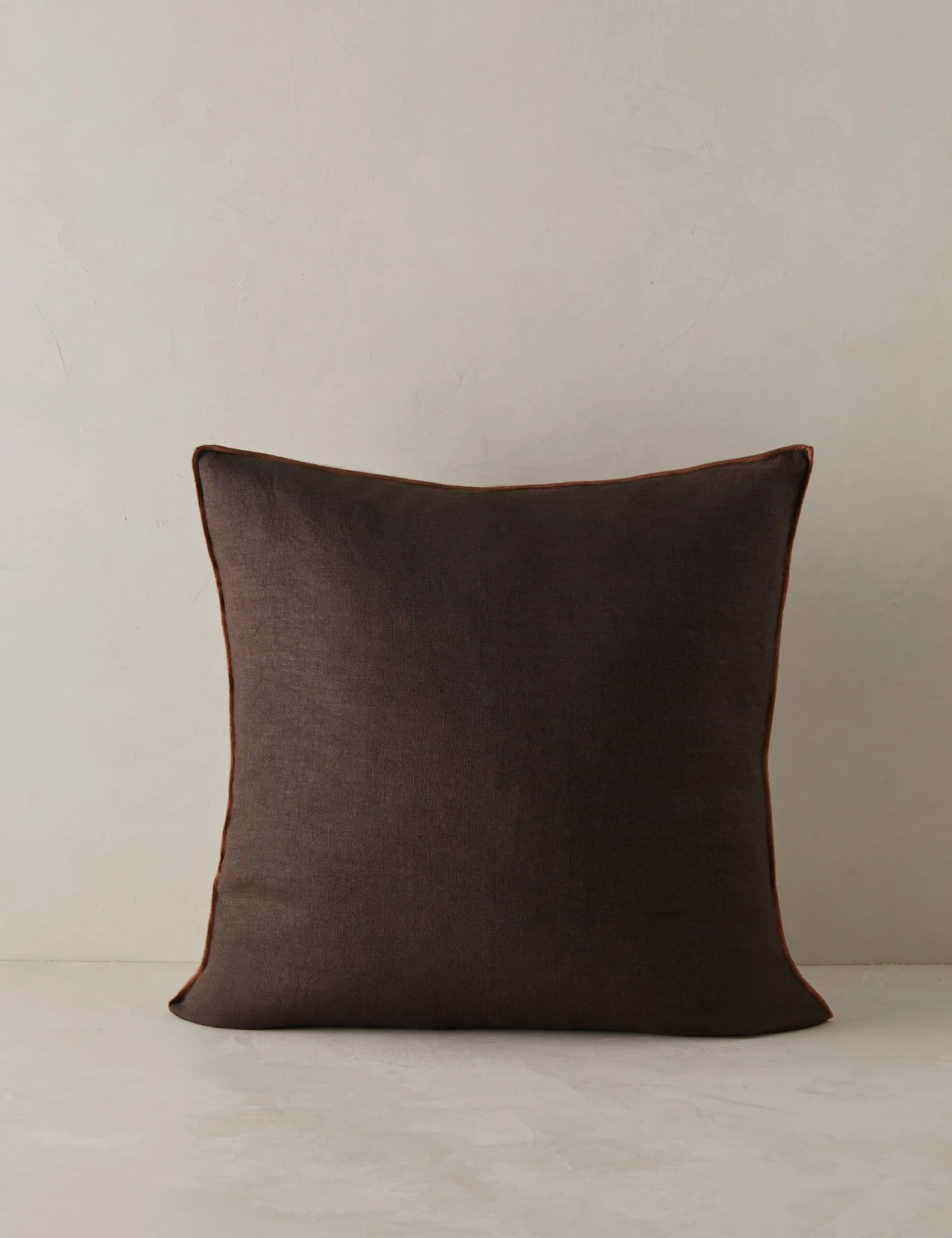Carys Contrast Linen Pillow 7 Carys Contrast Linen Pillow - Image 7