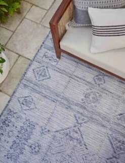 Yamina Indoor / Outdoor Rug 19 Yamina Indoor / Outdoor Rug -Chic Furniture Sale CasualEntertainingIv4 15611 SITECROP