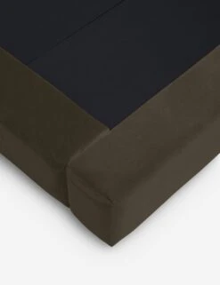 Clayton Platform Bed -Chic Furniture Sale ClaytonPlatformBed Balsam Queen L04714202073 PRODUCT