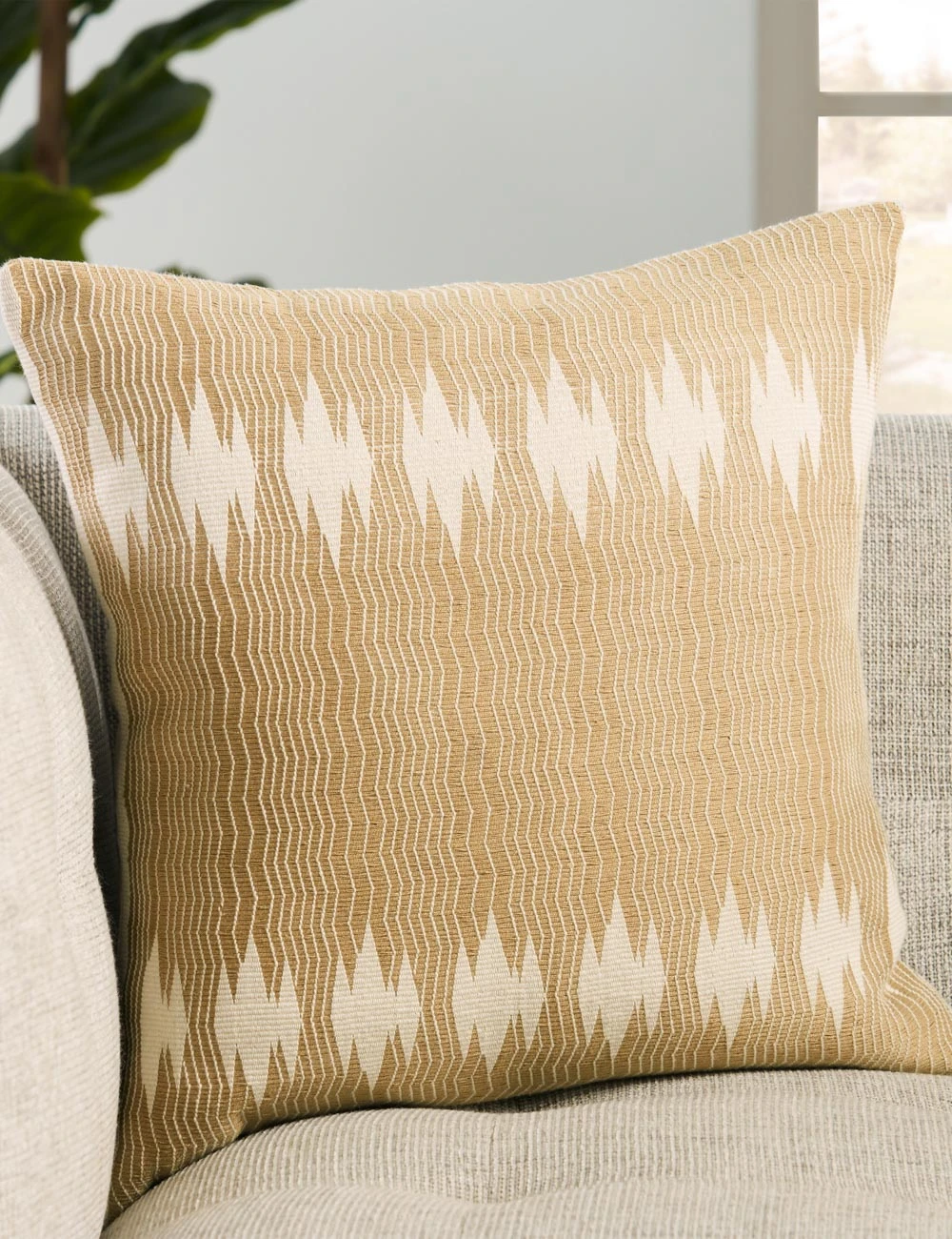 Alem Pillow 2 Alem Pillow - Image 2