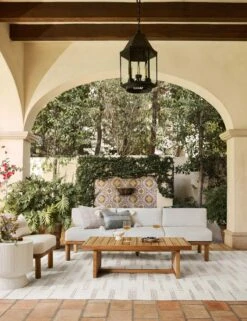 Simi Indoor/Outdoor Rug 22 Simi Indoor/Outdoor Rug -Chic Furniture Sale OutdoorLivingRoomIII 1230 SITECROP 1d77f0db 7c68 485b a7db 023562e54470