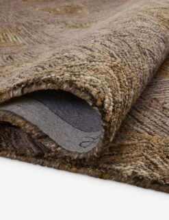 Dema Rug -Chic Furniture Sale VAREVAR 04PLGO 24 Product
