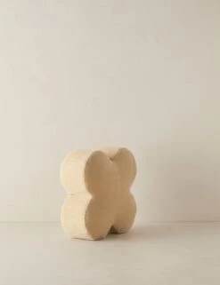 Velvet Clover Pillow By Sarah Sherman Samuel 26 Velvet Clover Pillow By Sarah Sherman Samuel -Chic Furniture Sale VelvetCloverPillow LightBeigebySarahShermanSamuel LightBeige A0656533 3818 Product