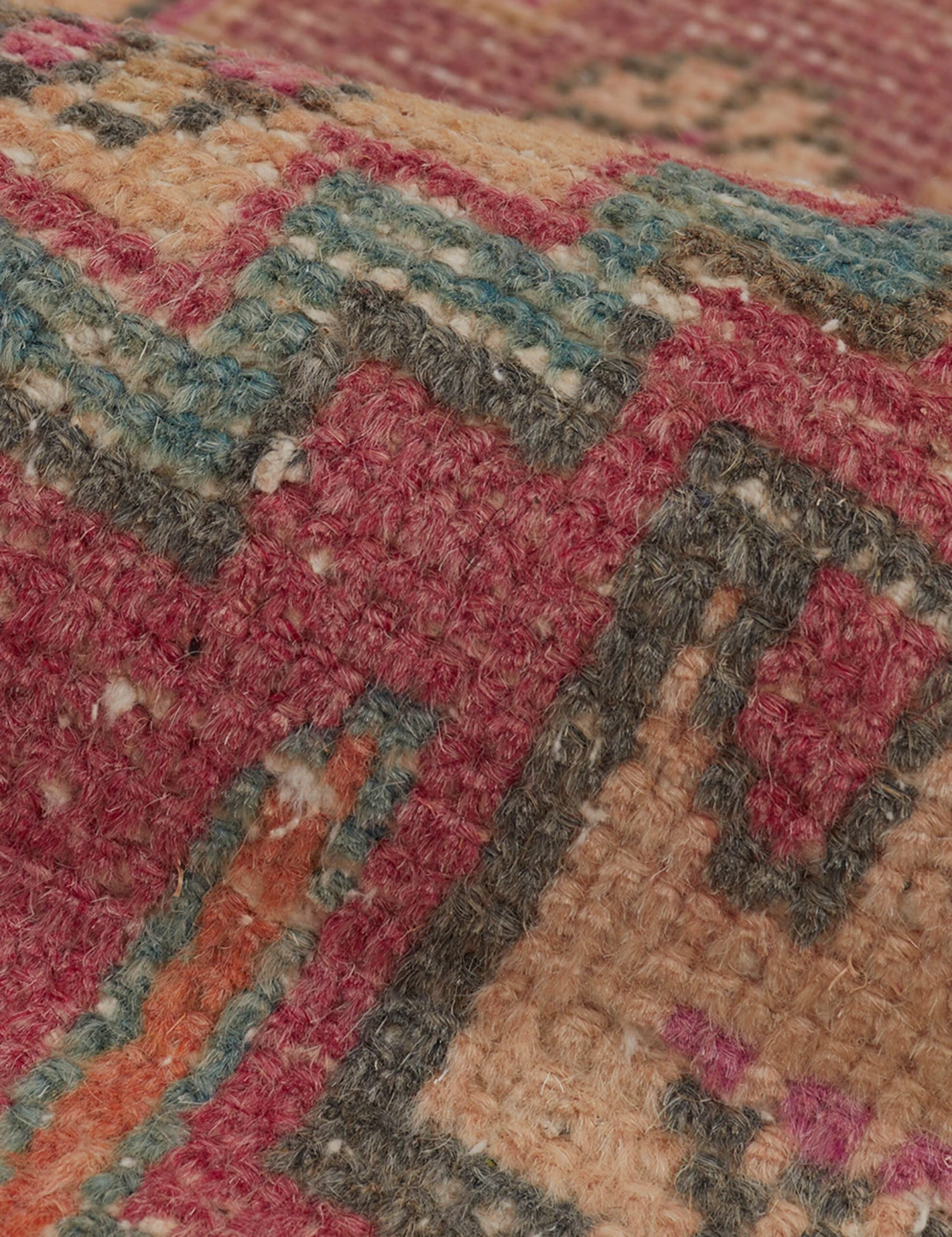 Vintage Turkish Mini Rug No. 117, 1'4" X 2'8" 3 Vintage Turkish Mini Rug No. 117, 1'4" X 2'8" - Image 3
