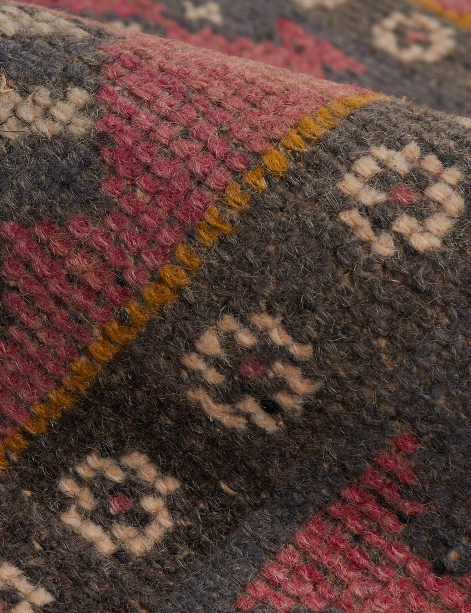 Vintage Turkish Mini Rug No. 186, 1'5" X 3'4" - Image 3