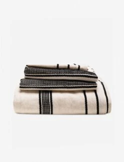 Marlo Cotton Duvet Set By House No. 23 15 Marlo Cotton Duvet Set By House No. 23 -Chic Furniture Sale i53a9486 1