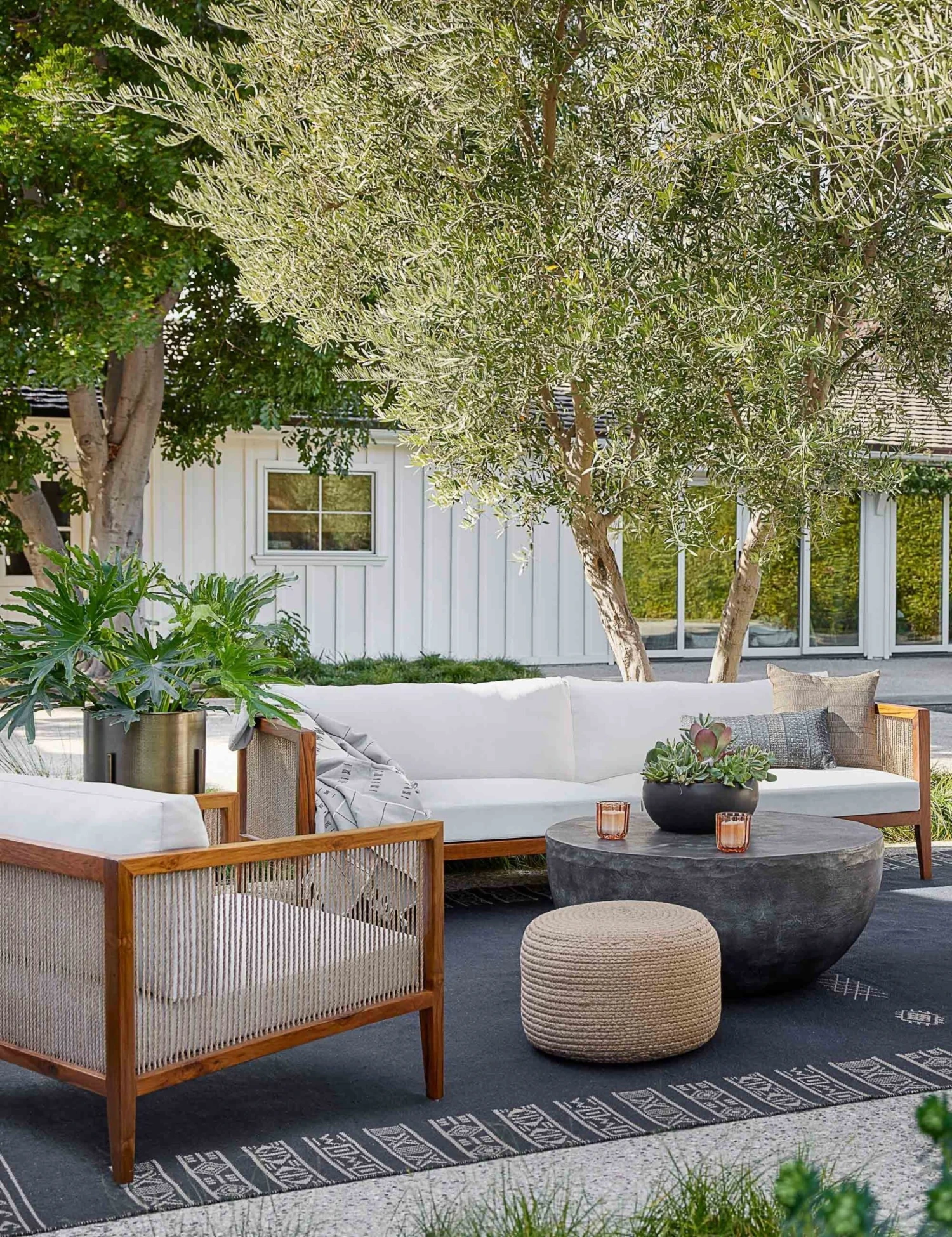 Halia Throw 2 Halia Throw - Image 2