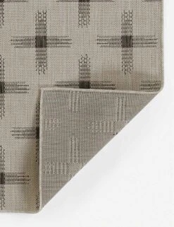 Navila Indoor / Outdoor Rug 6 Navila Indoor / Outdoor Rug -Chic Furniture Sale rivrarv 08ivy 5 1