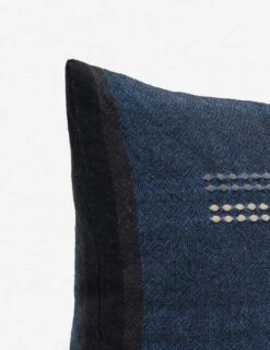 Taryn Pillow -Chic Furniture Sale taryn pillow 18 x 18 172 9d3c4673 cb19 4933 8003 9d85fabfb606